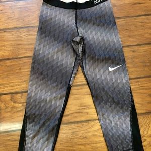 Nike Capris size Large